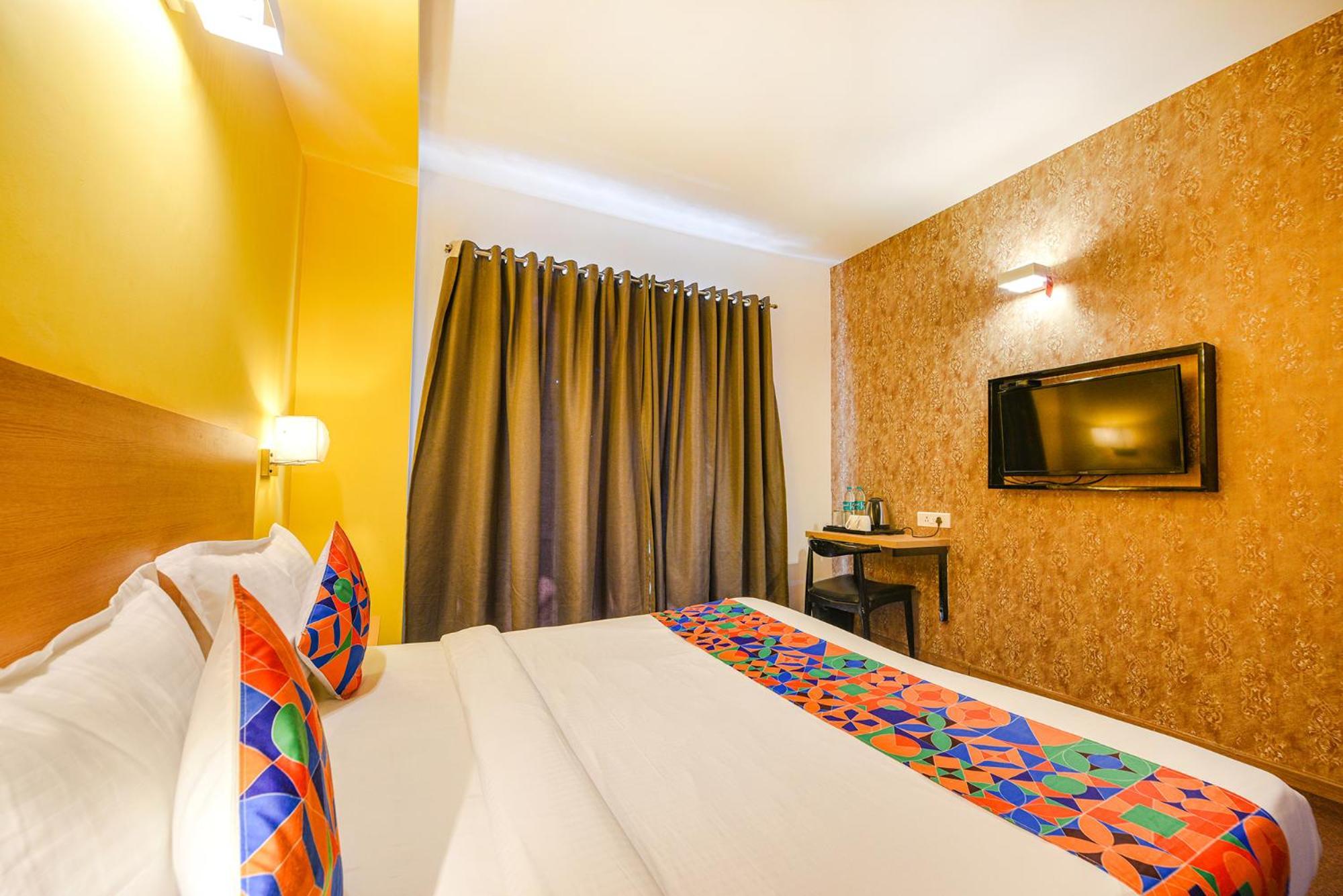 Fabhotel Old Meple Leaf غورغاون المظهر الخارجي الصورة